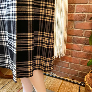 B&W Check Midi Kilt