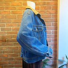 Load image into Gallery viewer, Lee Blanket Lined Jean Jacket
