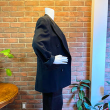 Load image into Gallery viewer, Pierre Cardin Black DB Blazer
