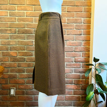 Load image into Gallery viewer, JNY Caramel Houndstooth Skirt
