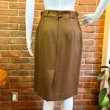 Load image into Gallery viewer, JNY Caramel Houndstooth Skirt
