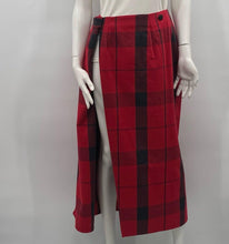 Load image into Gallery viewer, Ralph Lauren Plaid Skirt
