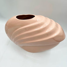 Load image into Gallery viewer, Round Blush Fan Vase
